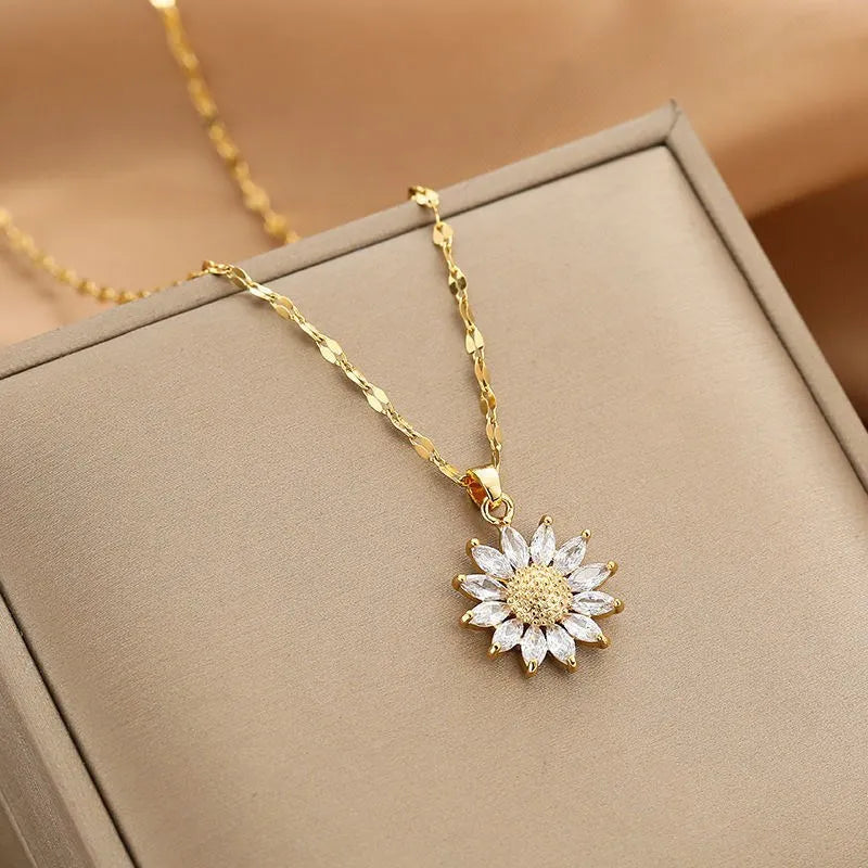 Gold-Plated Clavicle Necklace